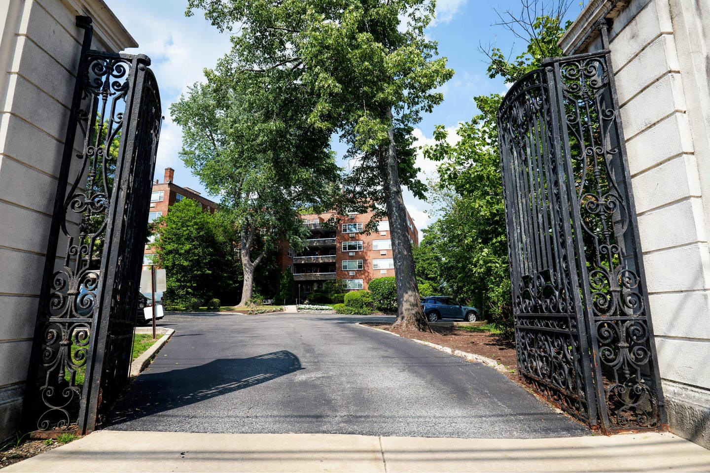 429 Apartments Image 40