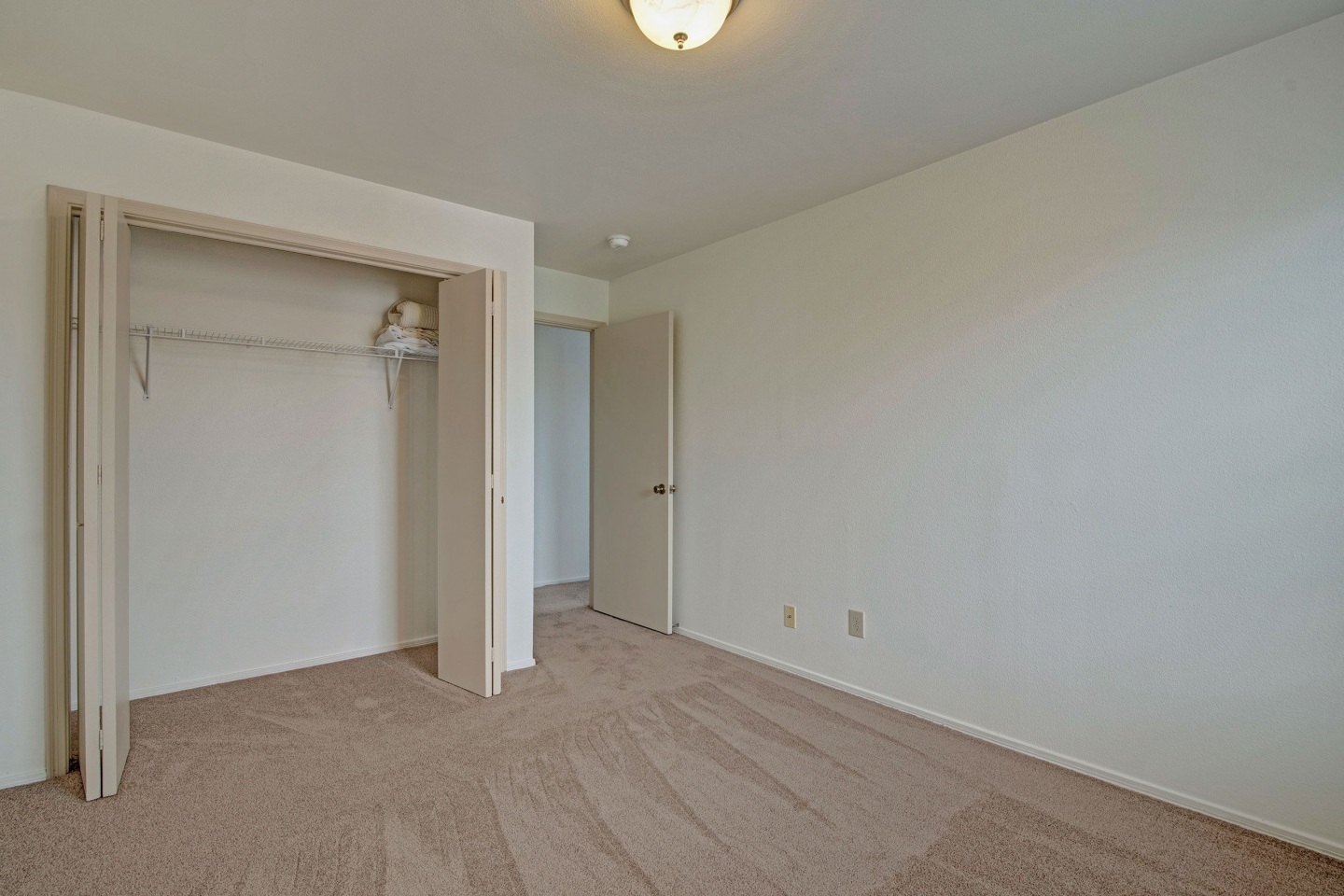 Saint James Place Image 7