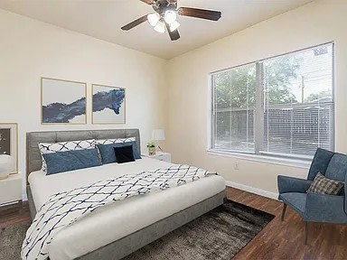 302 W San Antonio Image 4