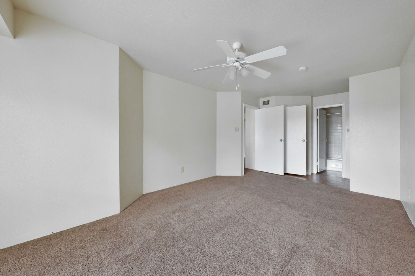 Inwood Grove Image 18