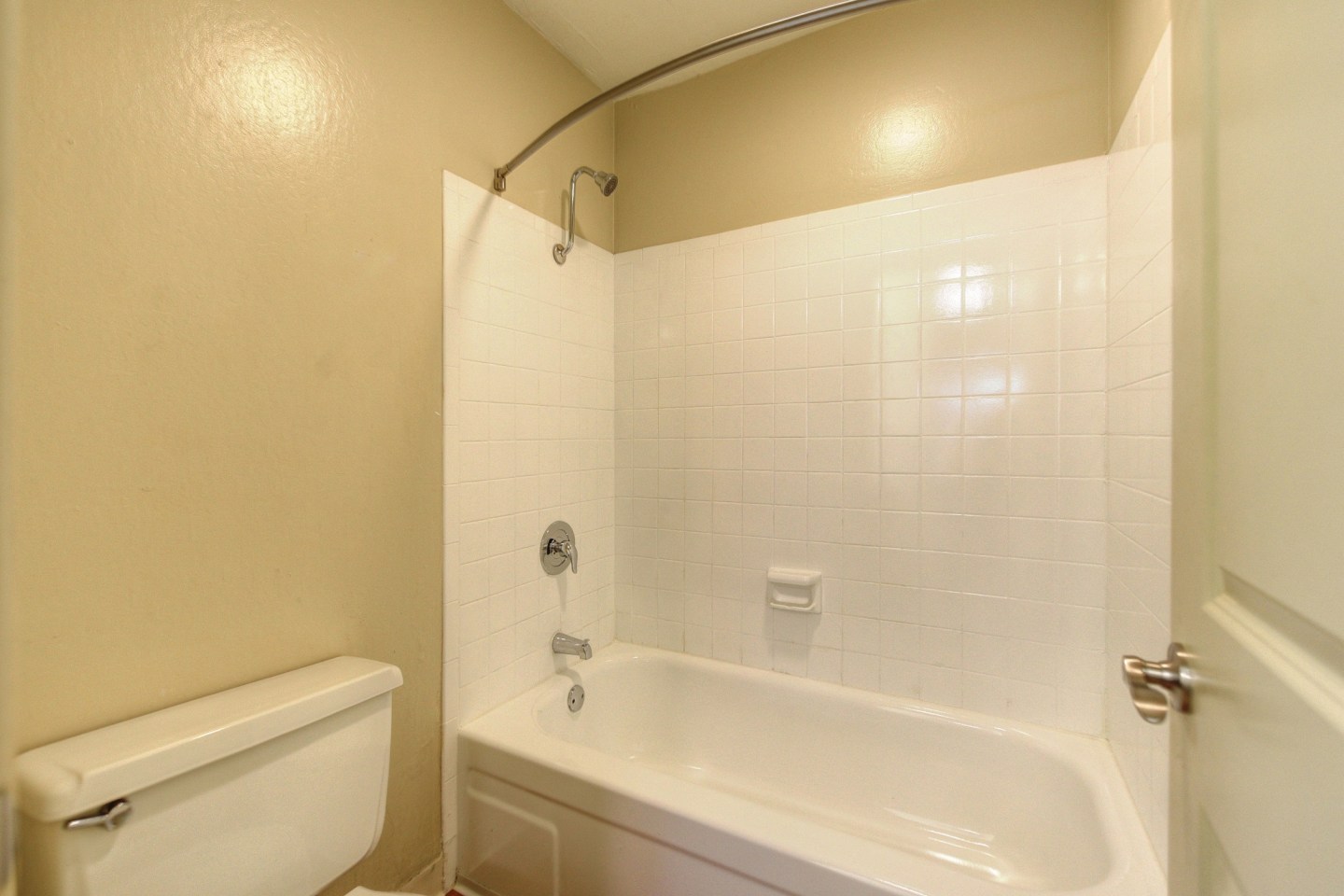 The Retreat Apartments Image 5
