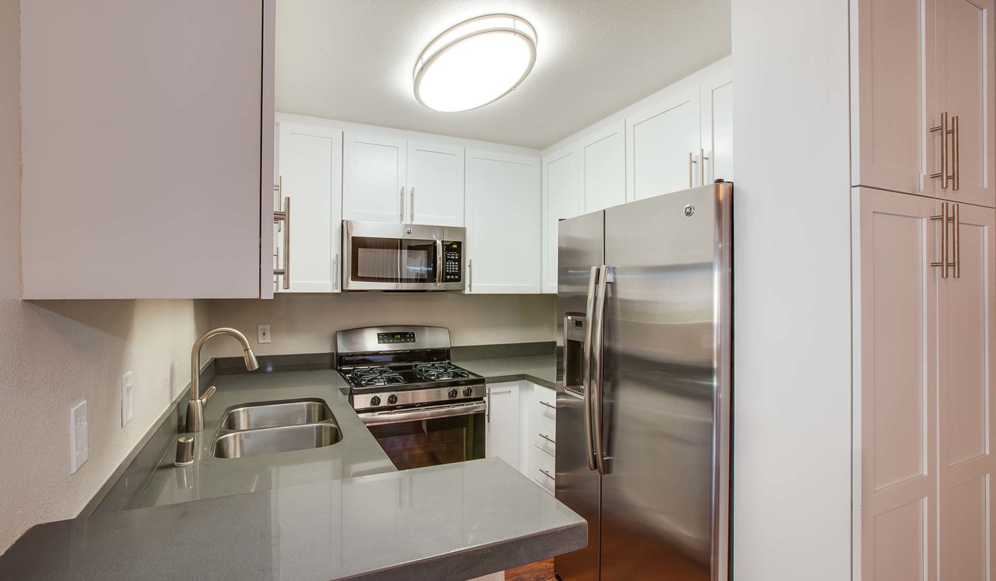 Malibu Canyon Apartments Image 7