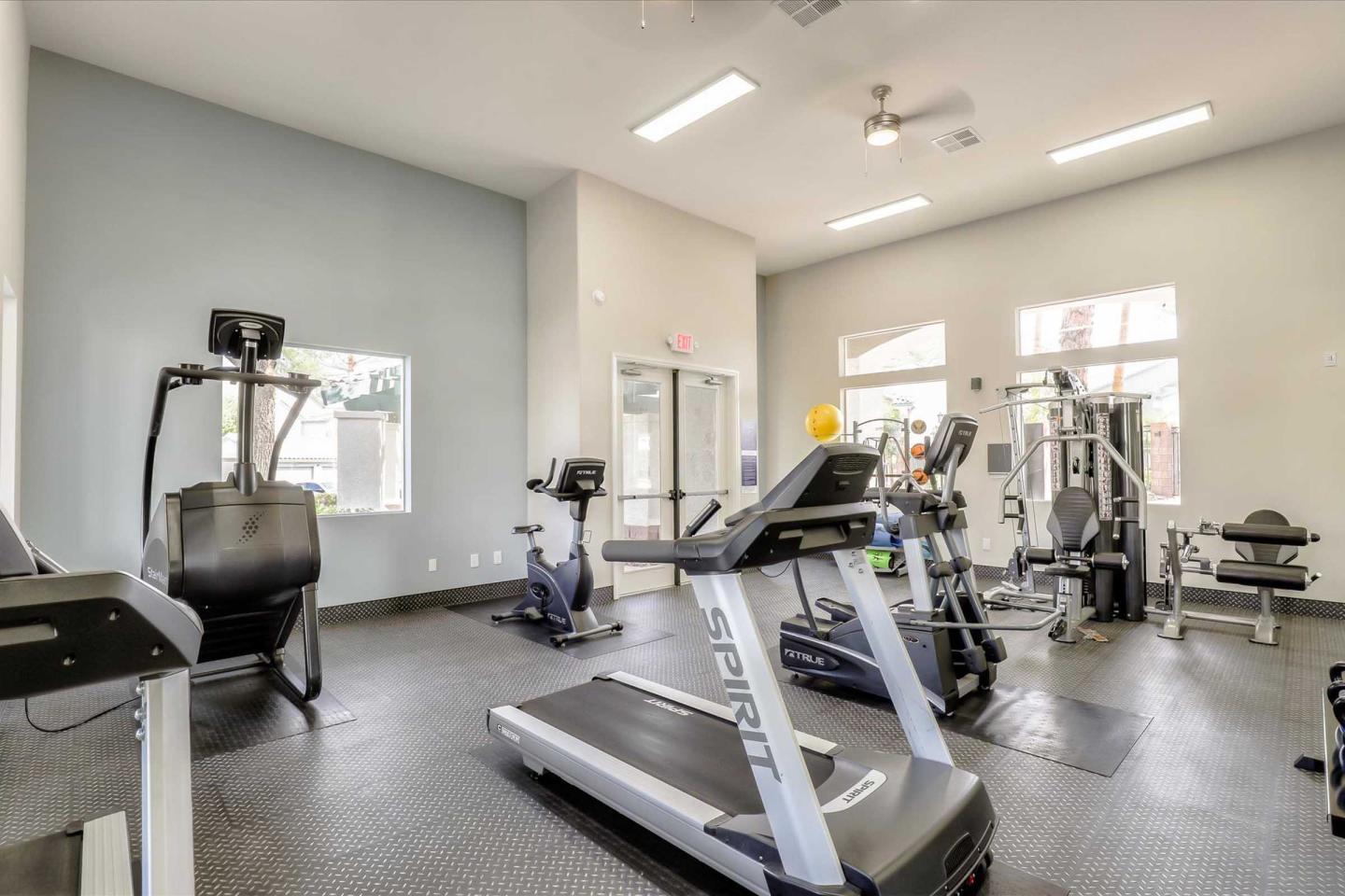 South Valley Ranch Apartments Image 15