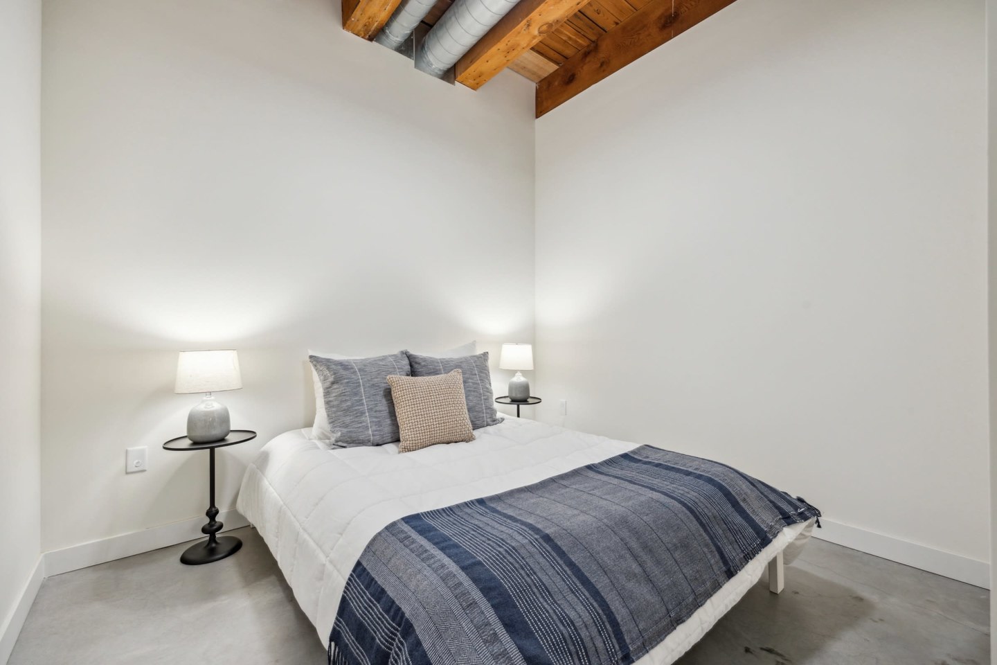 724 Lofts Image 11