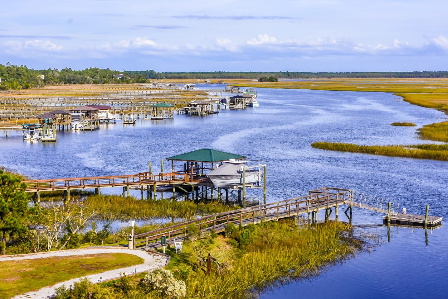 Sweetwater Waterfront Apartment Homes Image 28