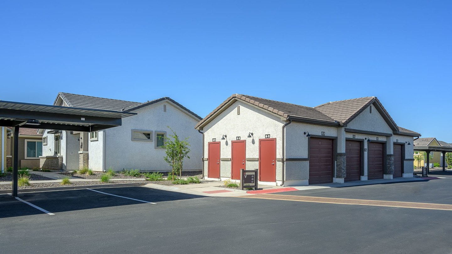 Village at the Blvd Image 40