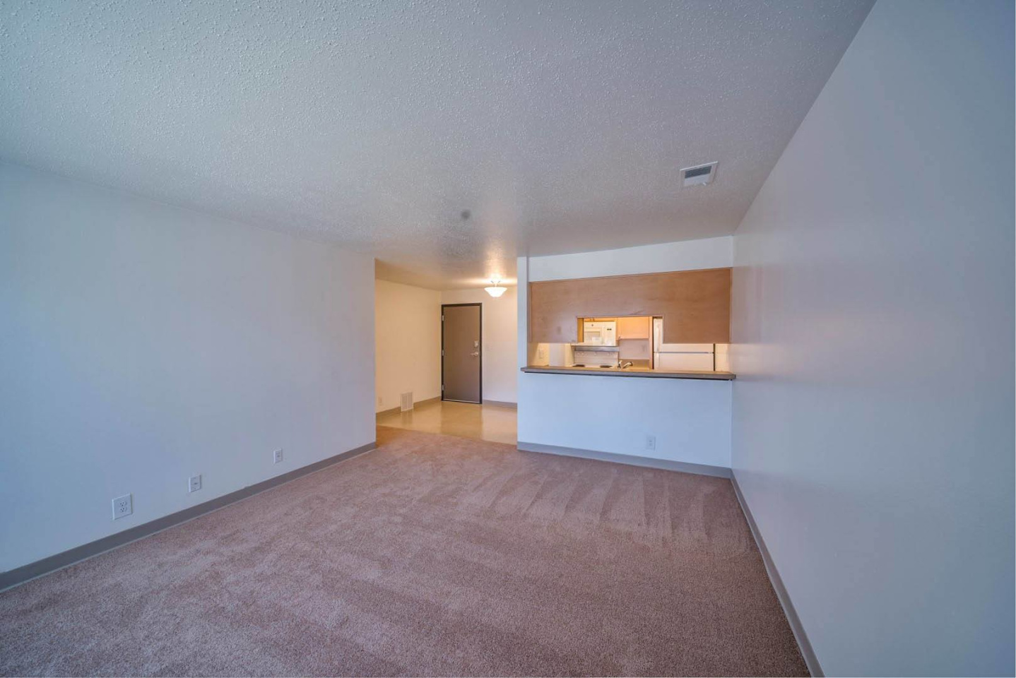 Castlewood apartments Image 7