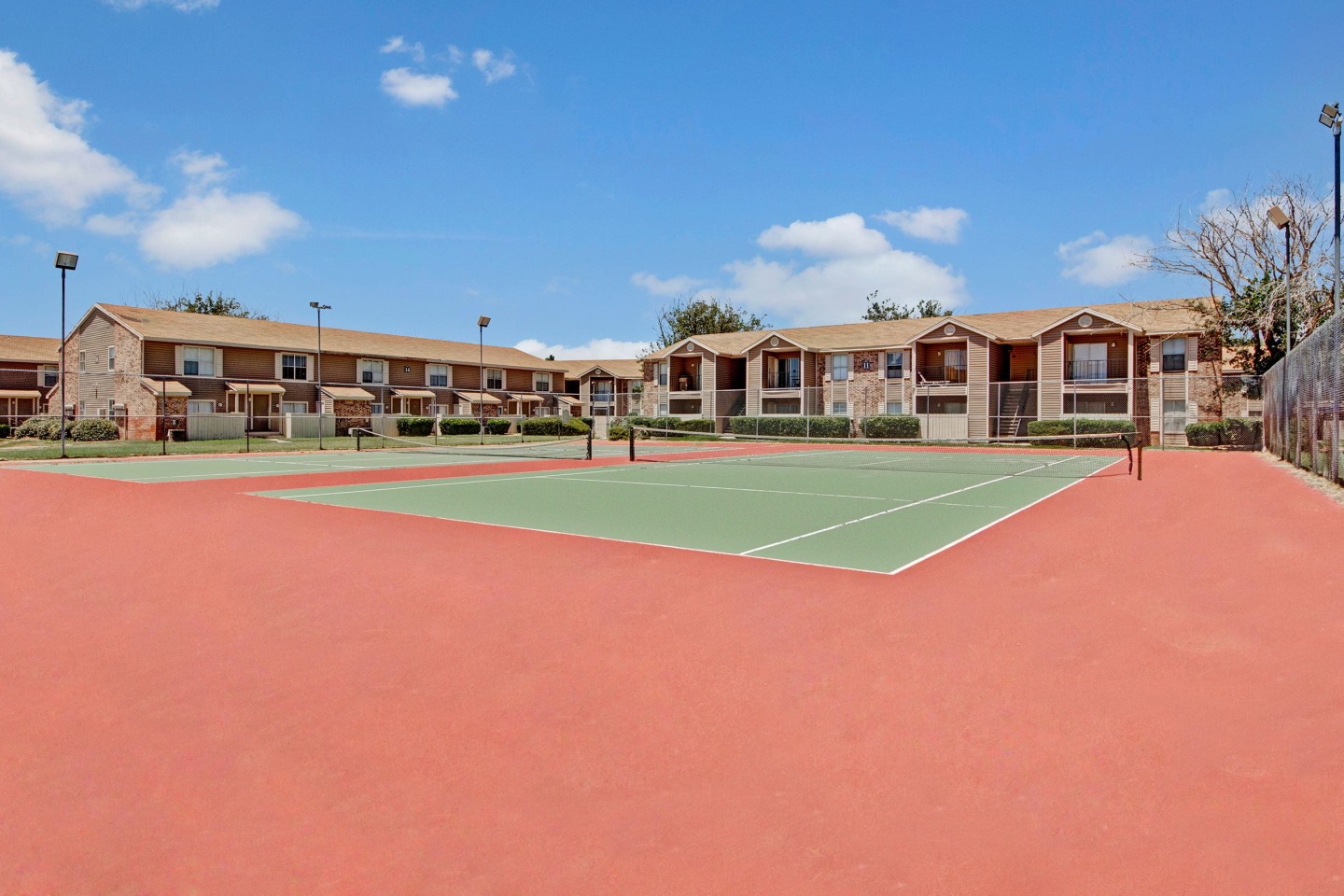 NORTHRIDGE COURT APARTMENT HOMES Image 15