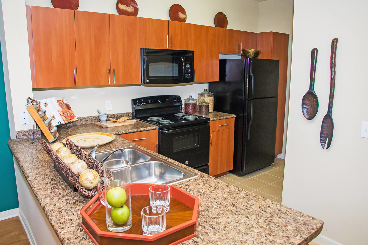 Lakeland Estates Apartment Homes Image 1
