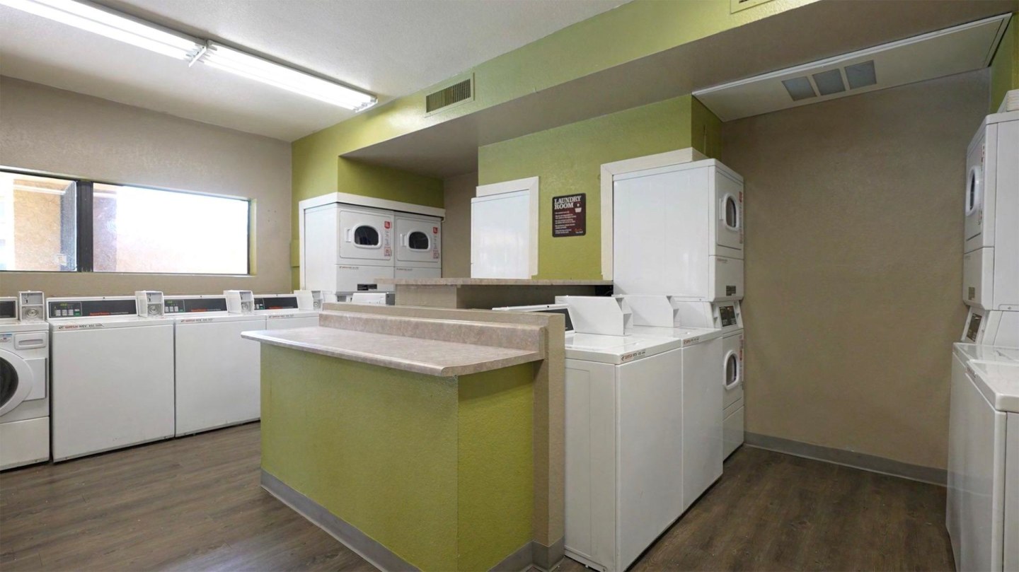 Avalon Hills Image 15