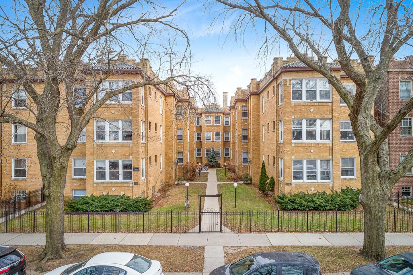 5045-51 N. Damen Image 1