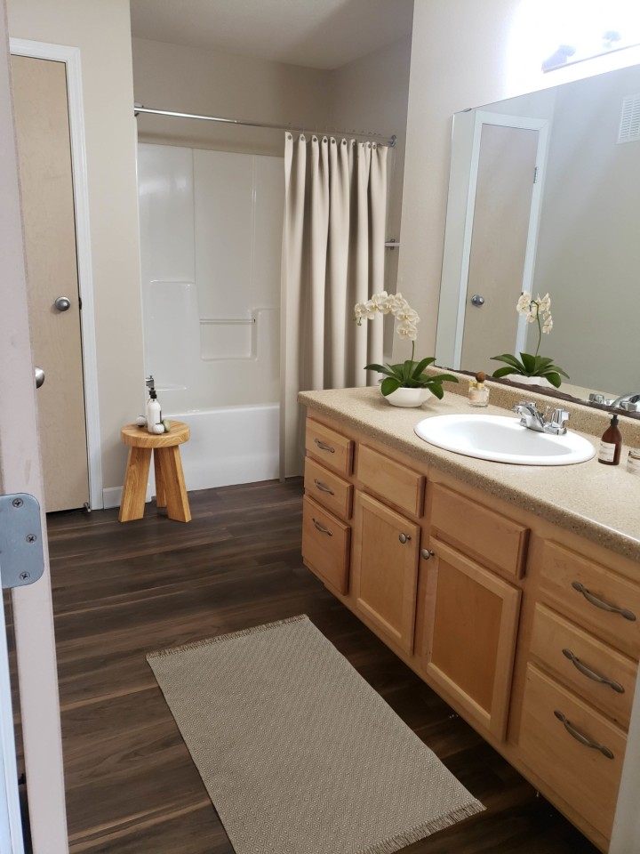 Campus Place IV Apartments Image 5