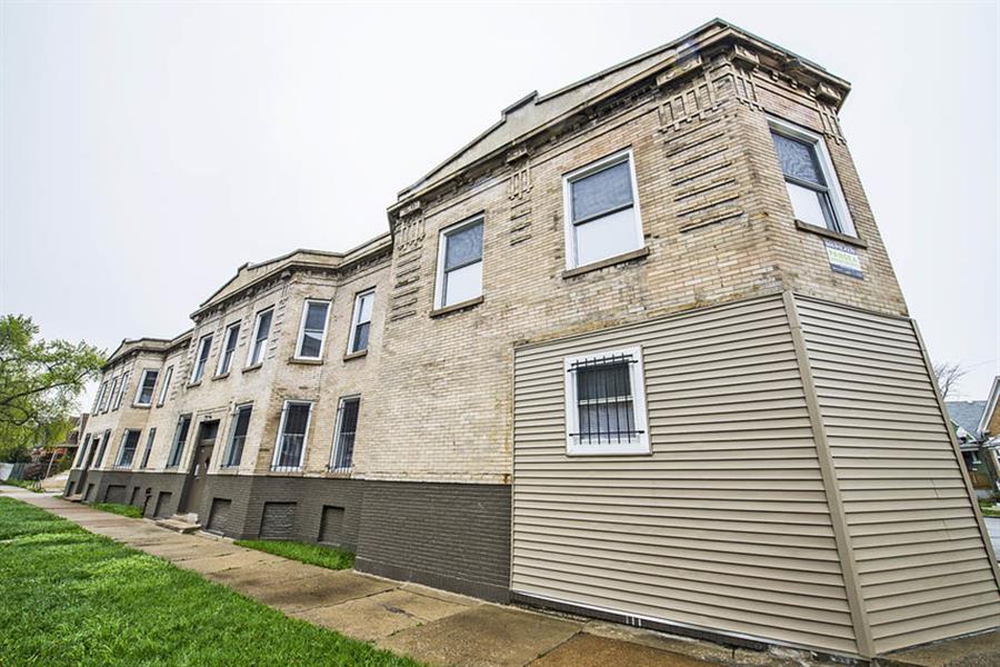 708 S Karlov Ave Image 2