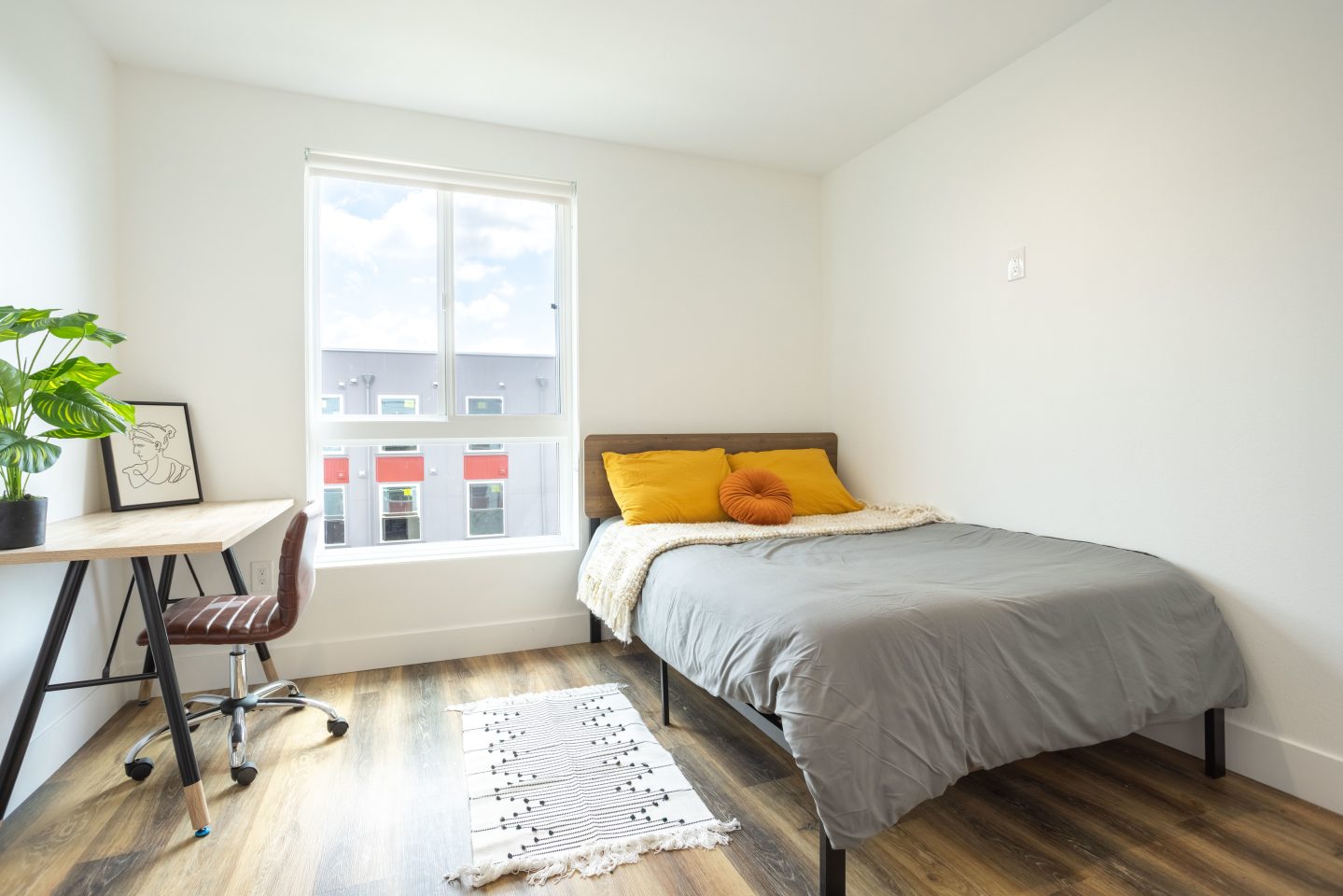 1458 W 37th Street - Co-Living Housing Image 6