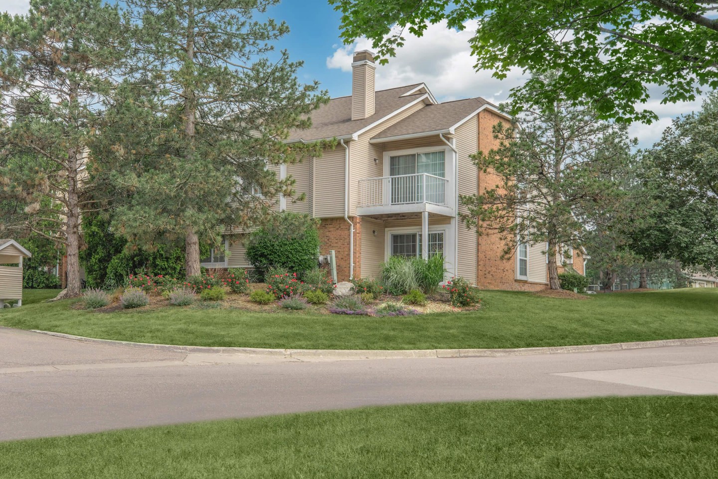 Chimney Hill Apartments Image 10