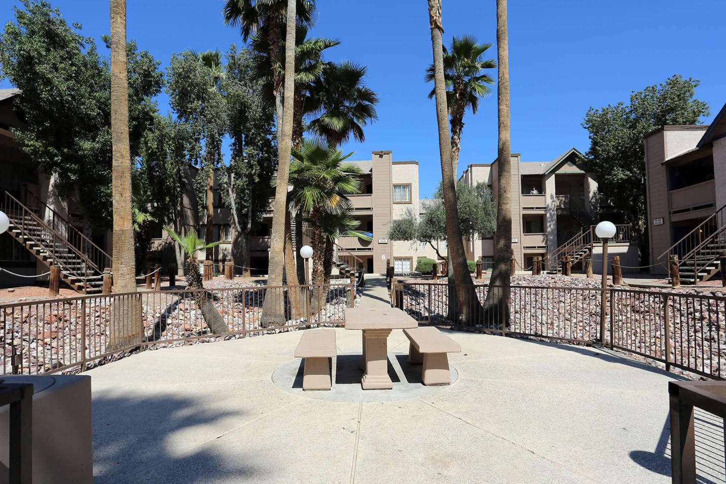 Brook Creek Apartments Image 4