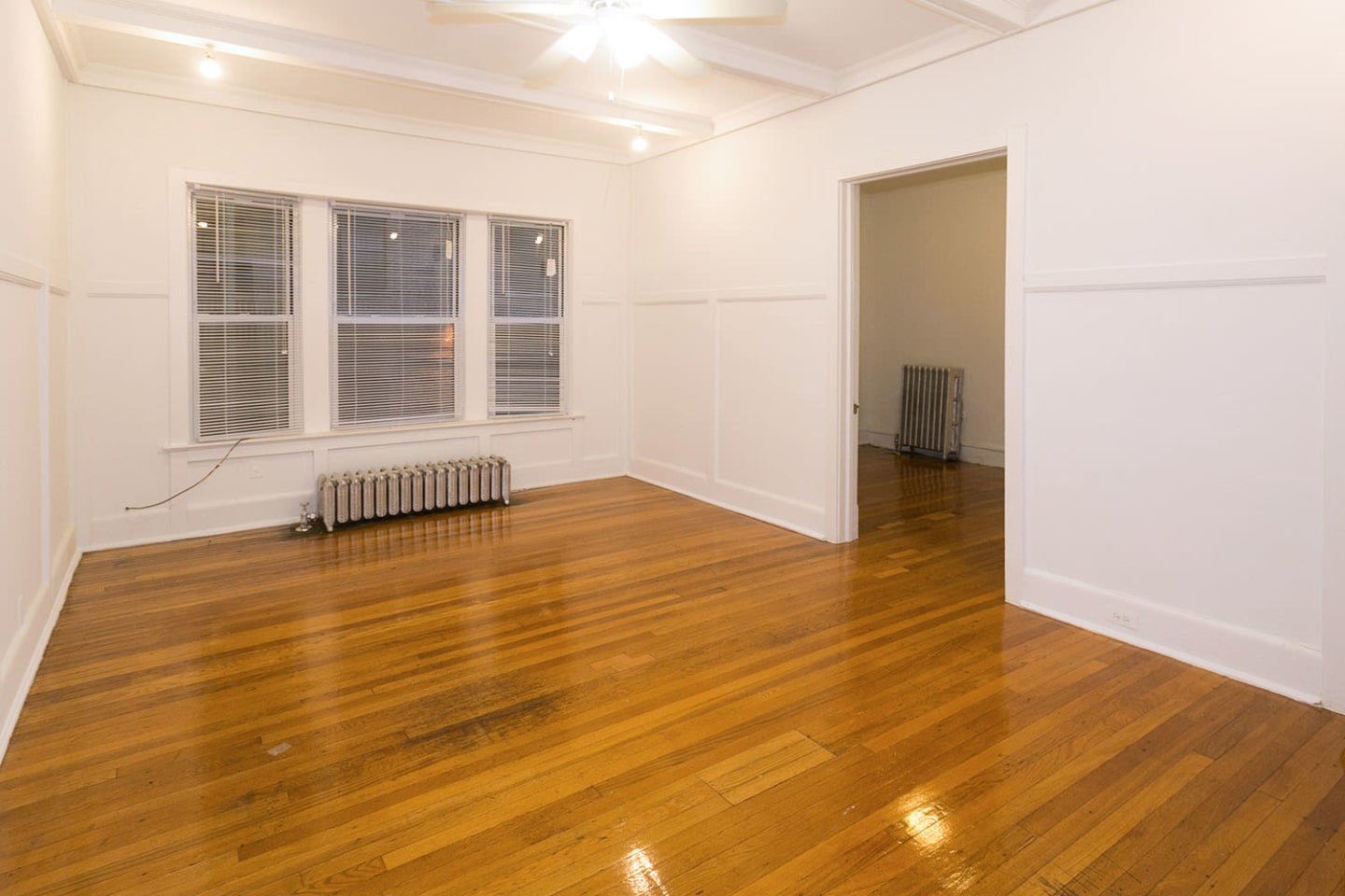 1358 E. 58th Street Image 11