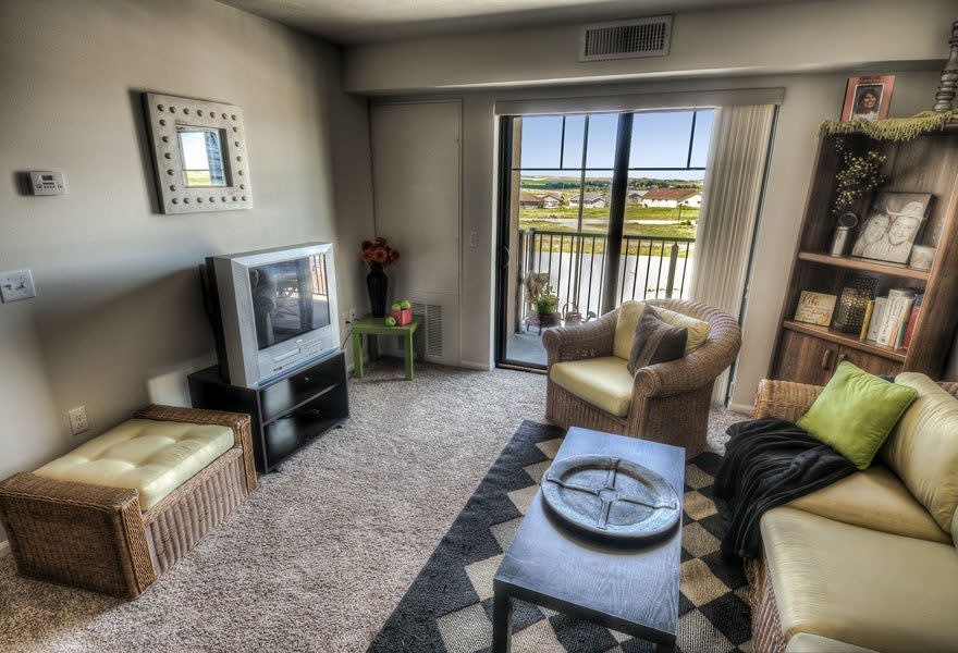 Highlands Ridge Apartments Image 3