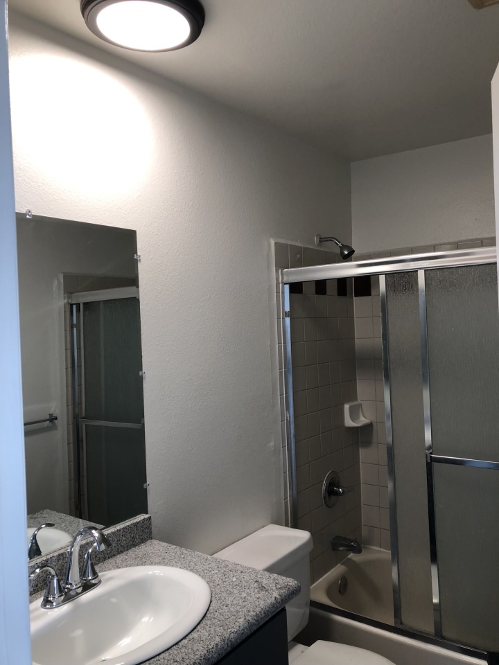 1406 N. Serrano Image 3