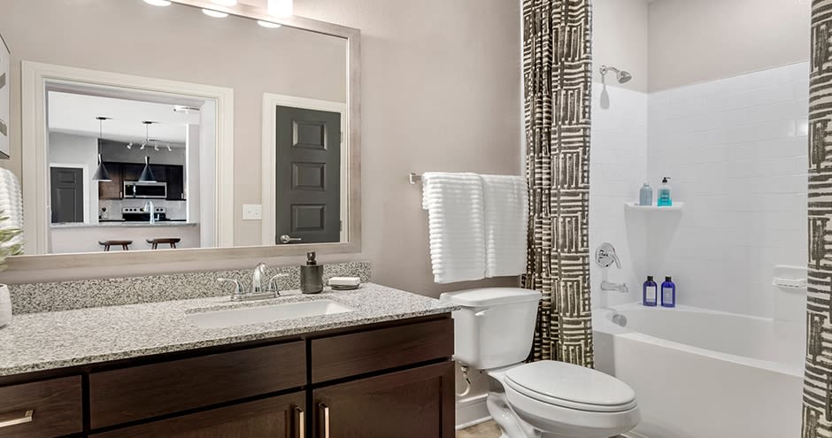 Brea Luxury Apartments Image 18