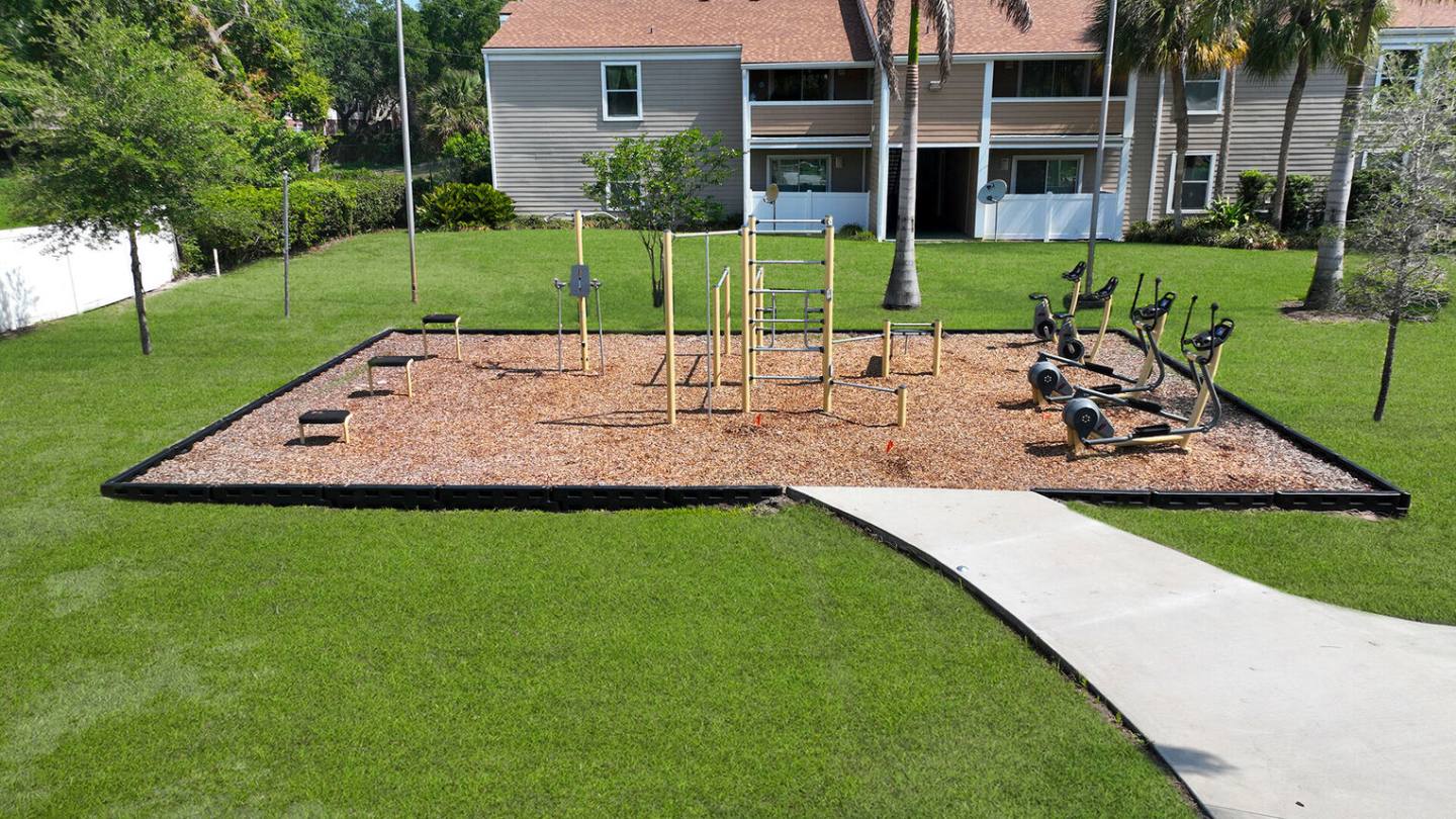 Woodlake Villas Image 4