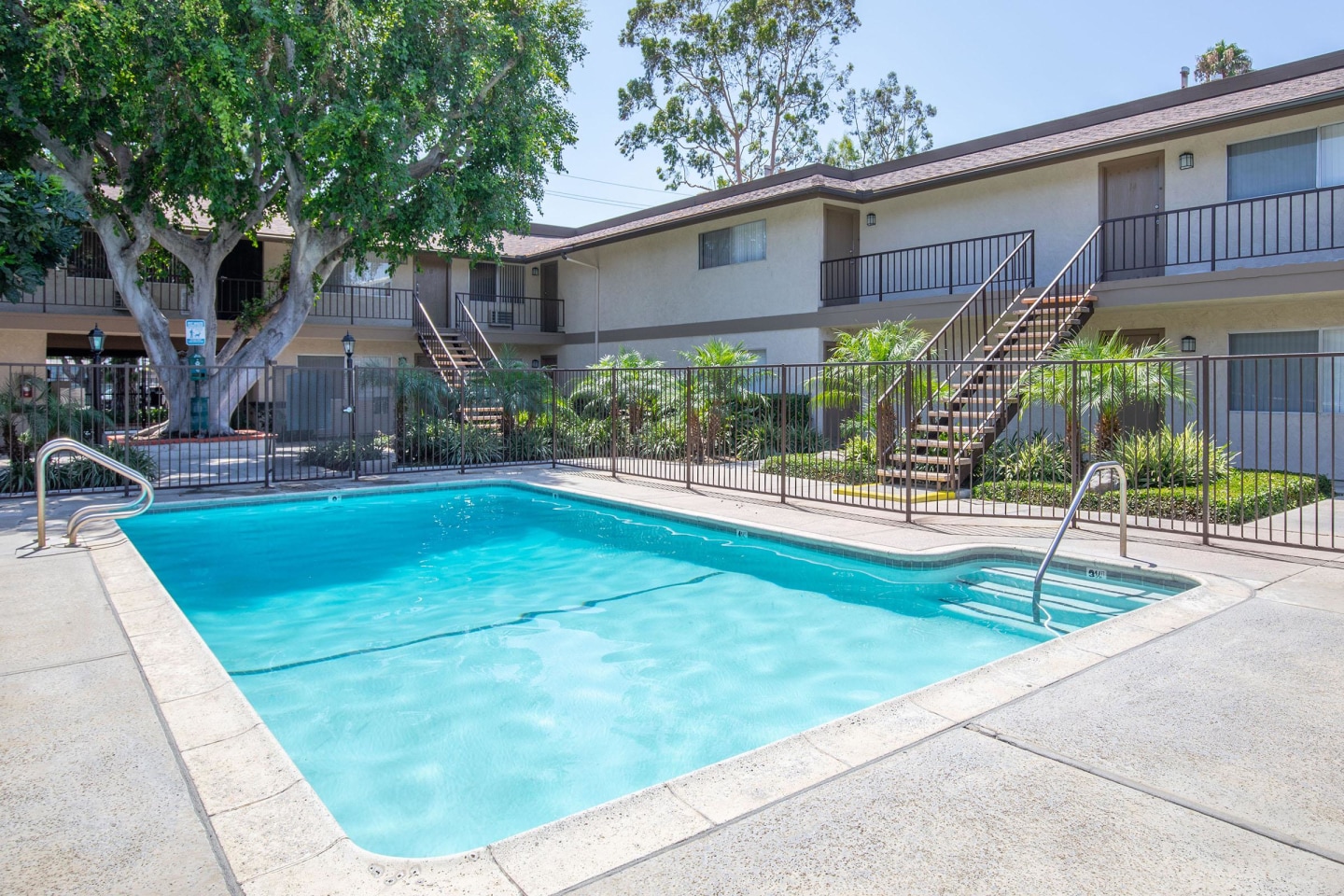 Singing Tree Apartment Homes Image 7