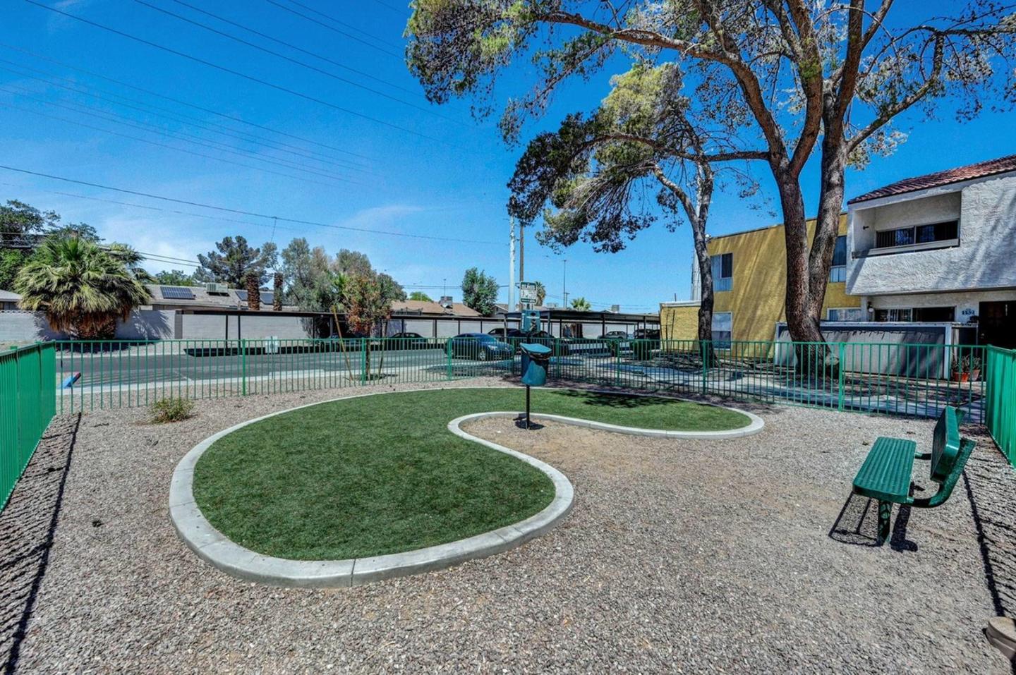 Park At Spring Valley Image 36