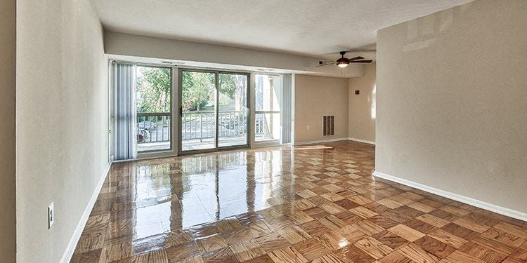 Silver Spring House Image 3