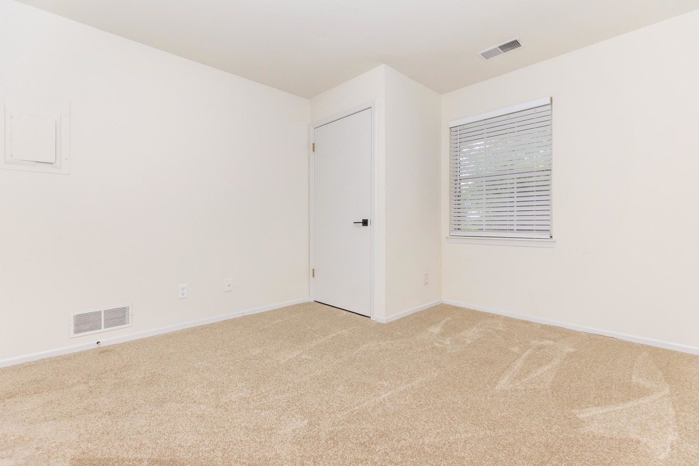 Plum Tree Apartments Image 49