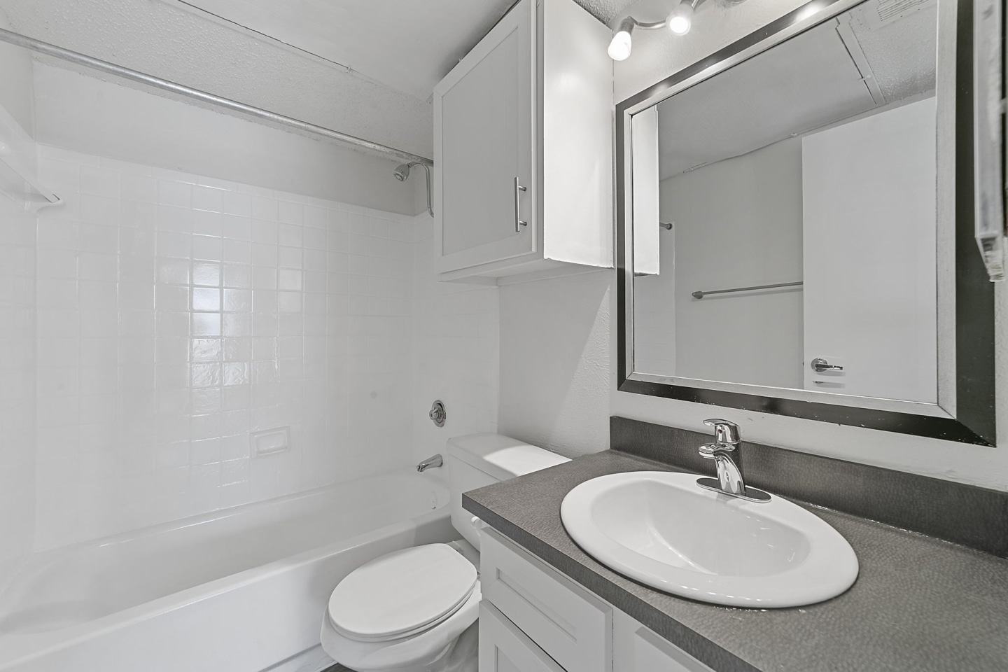 Vesper Living Image 34