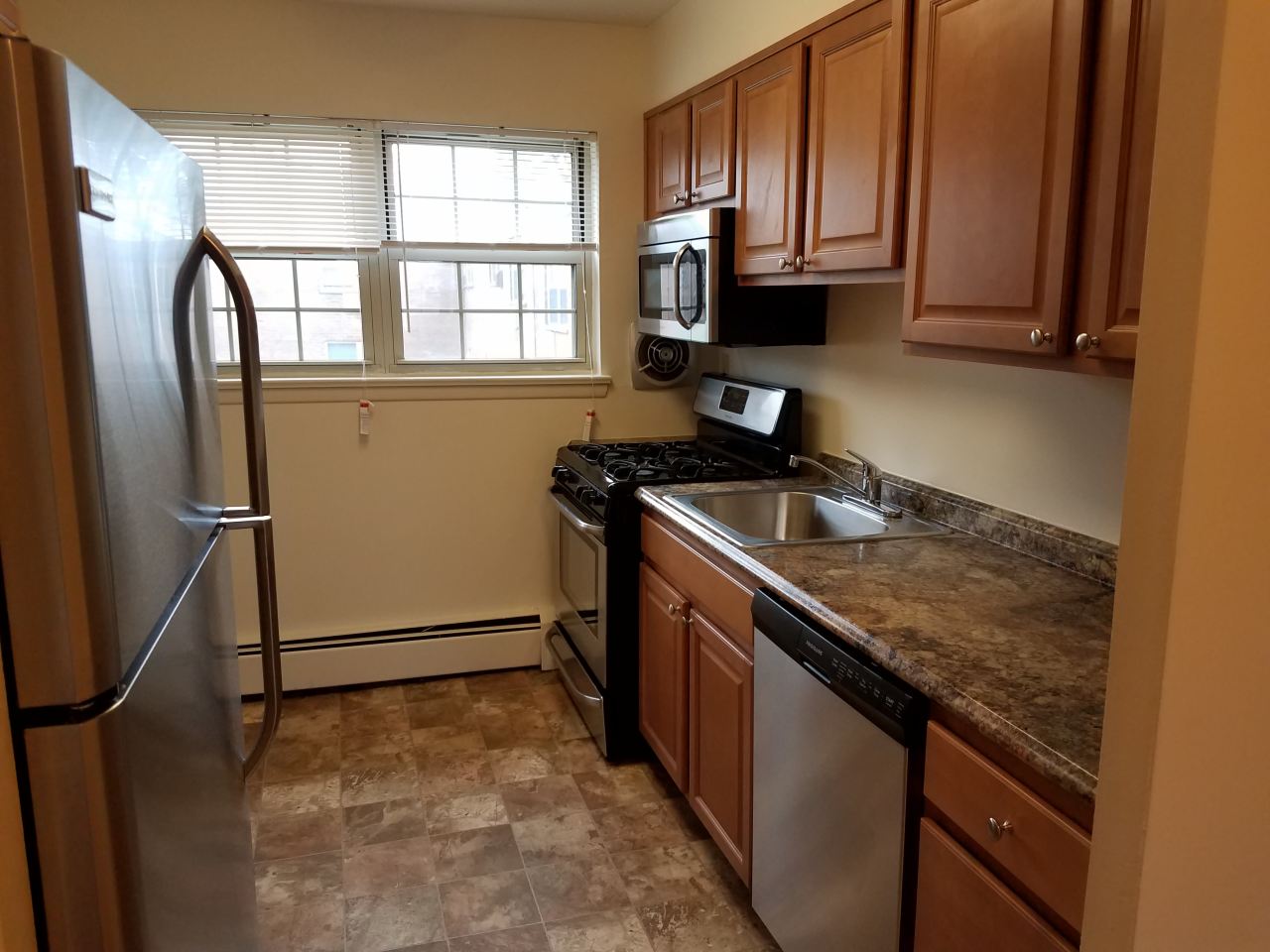 Summit Manor Apartments Image 7