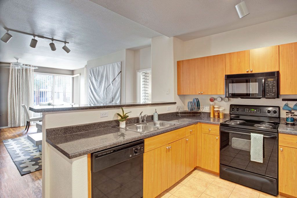 Rio Paradiso Apartment Homes Image 3