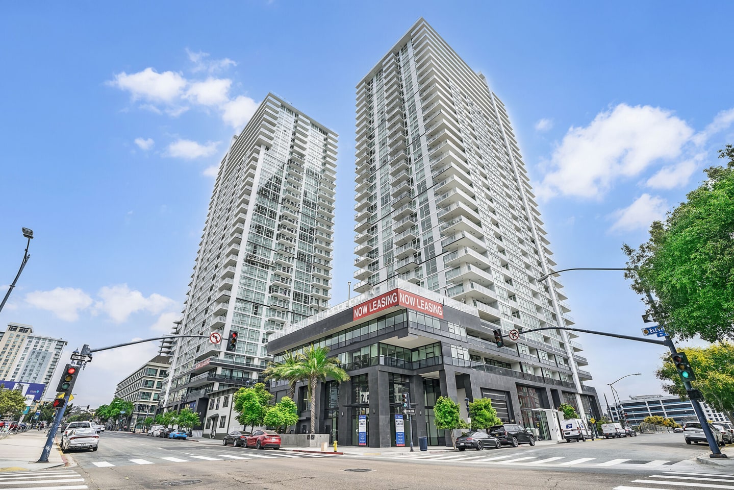 Broadway Towers Image 2