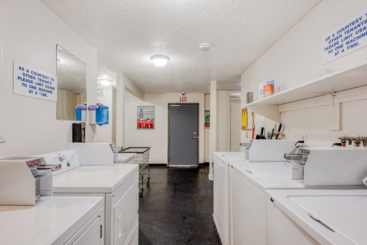 Michael Manor Apartments Image 27