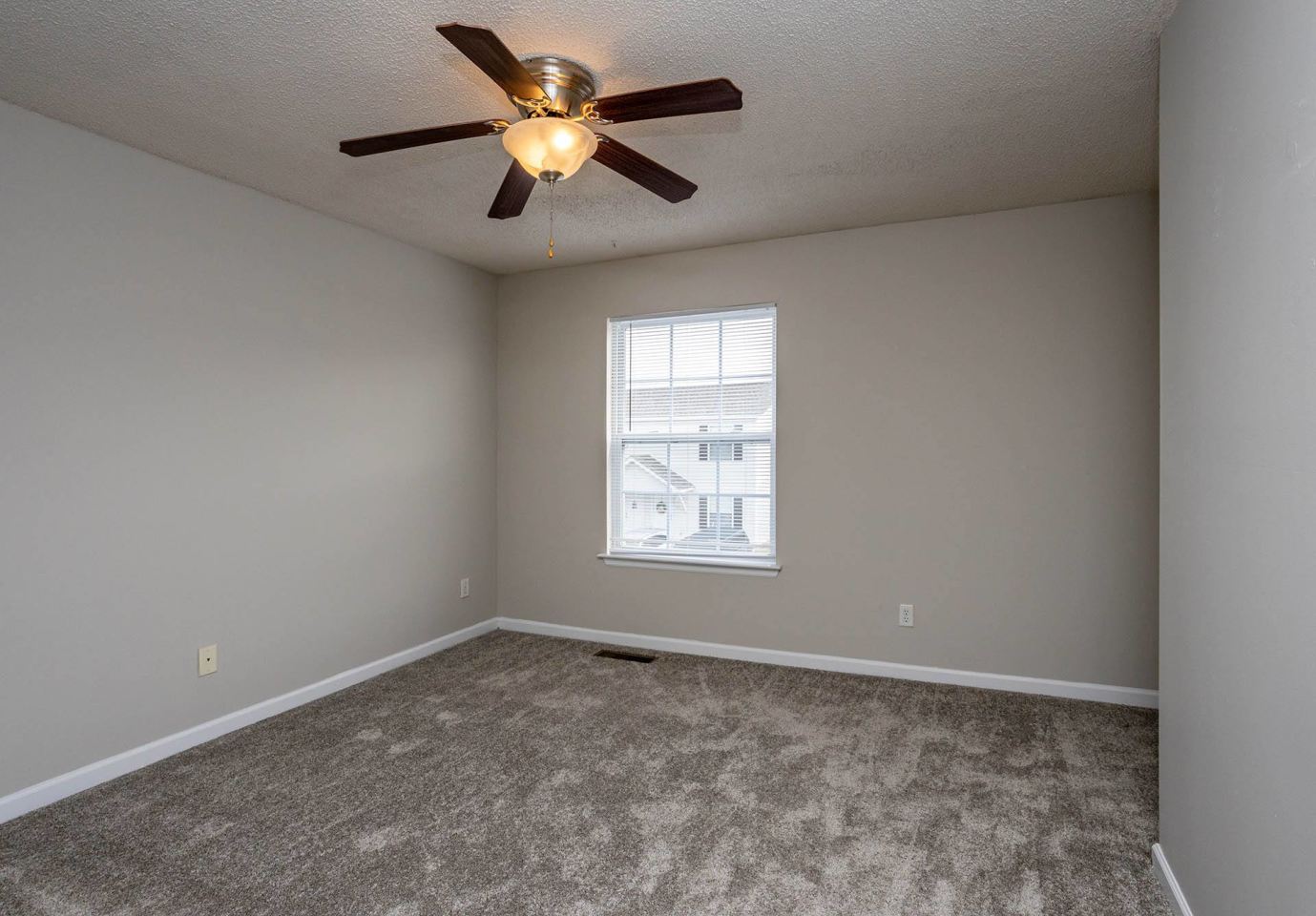 Fort Town Place Image 18