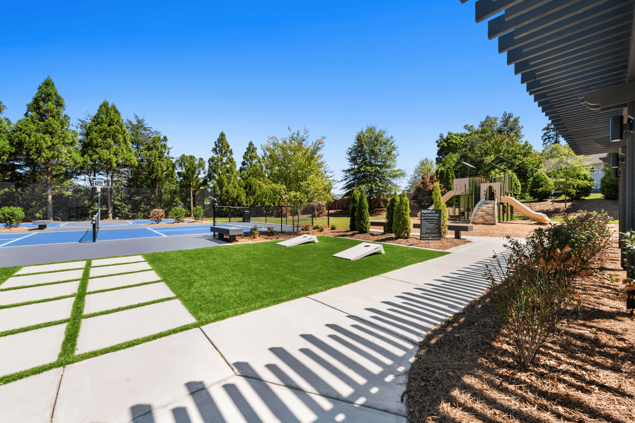 Affordable Housing - Caveness Farms Apartment Homes Image 20