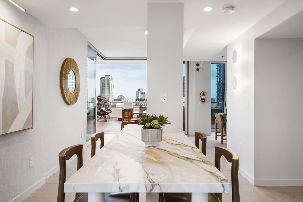Vantage Pointe Image 28