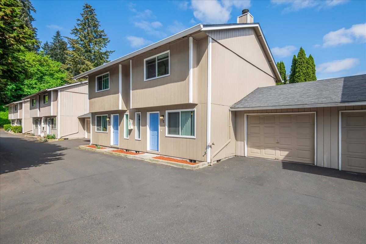 Lincoln Townhomes Image 3