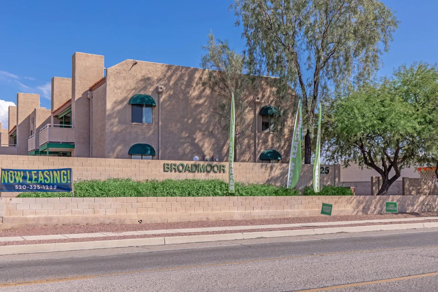 Broadmoor Apartments Image 15