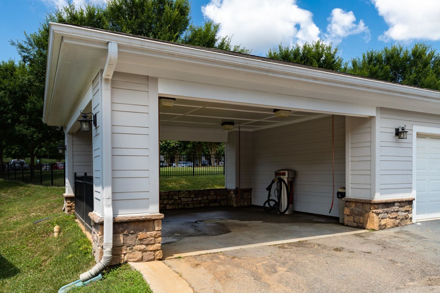 Avana Lake Norman Image 29