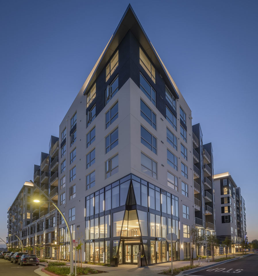 Portico Oakland Waterfront Image 2