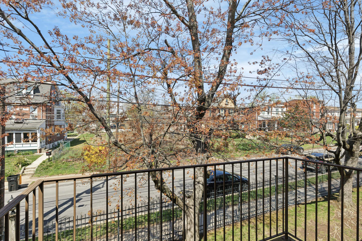450 Green Apartments Image 16