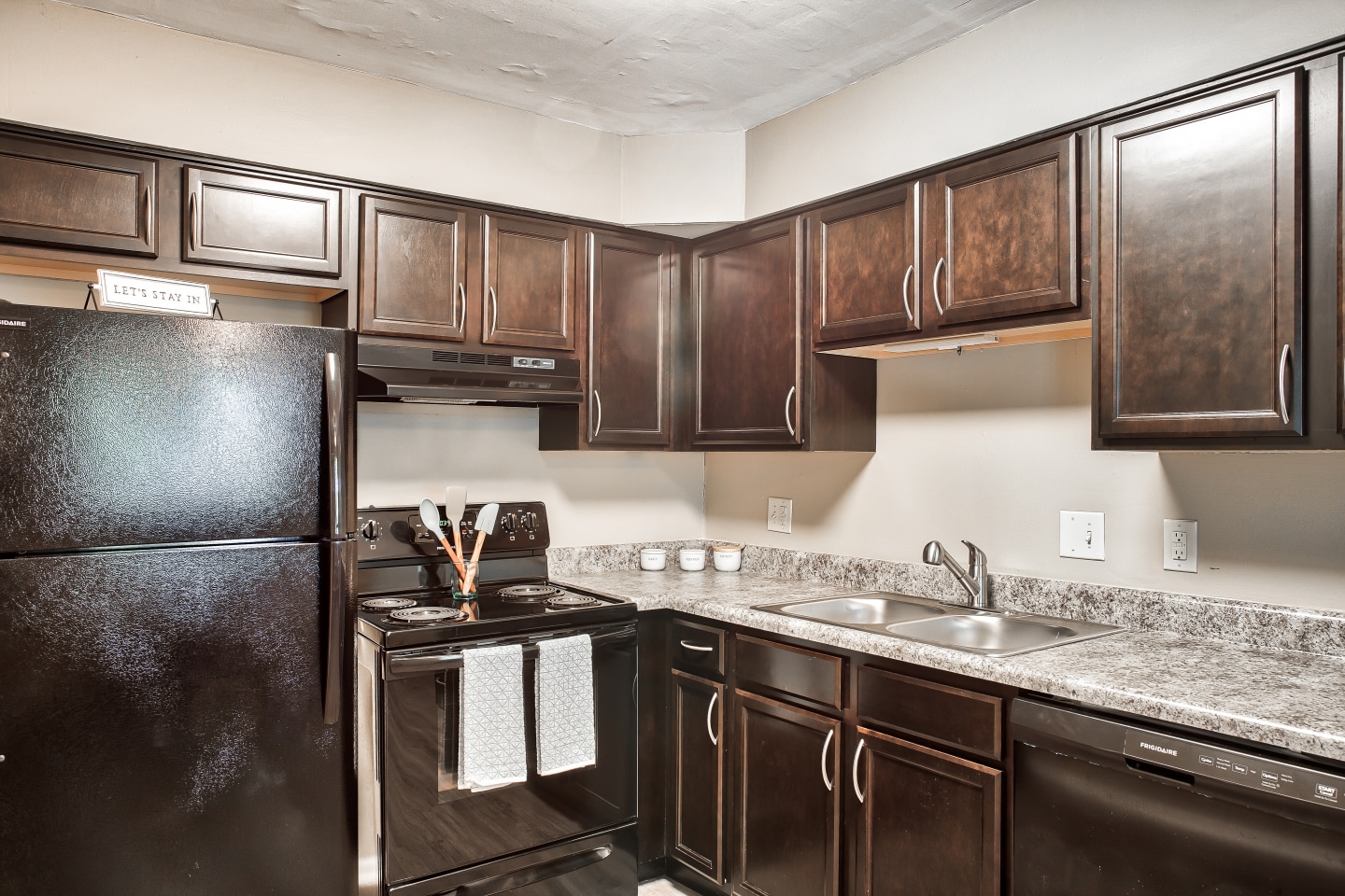 Continental Terrace apartment homes Image 3