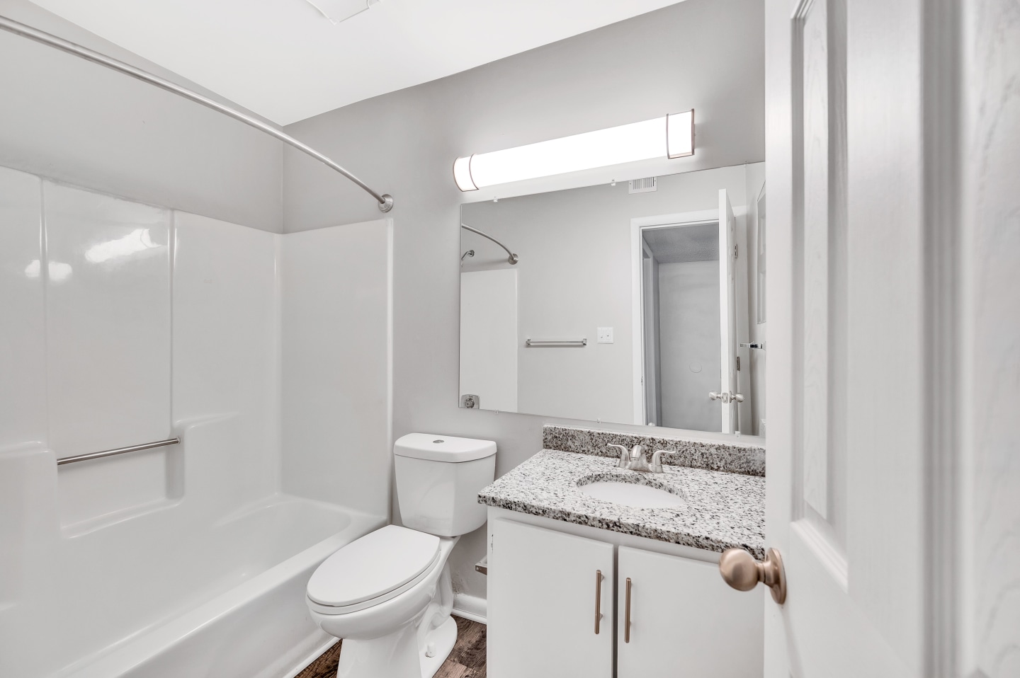Summit Eastchester Image 10