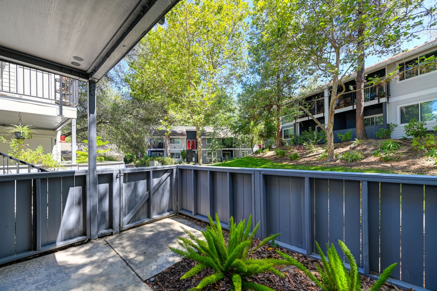 Lake Pointe Apartments Image 32