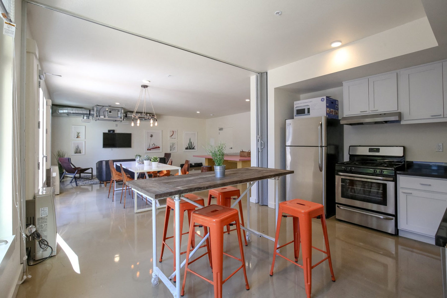 3900 Adeline Image 2