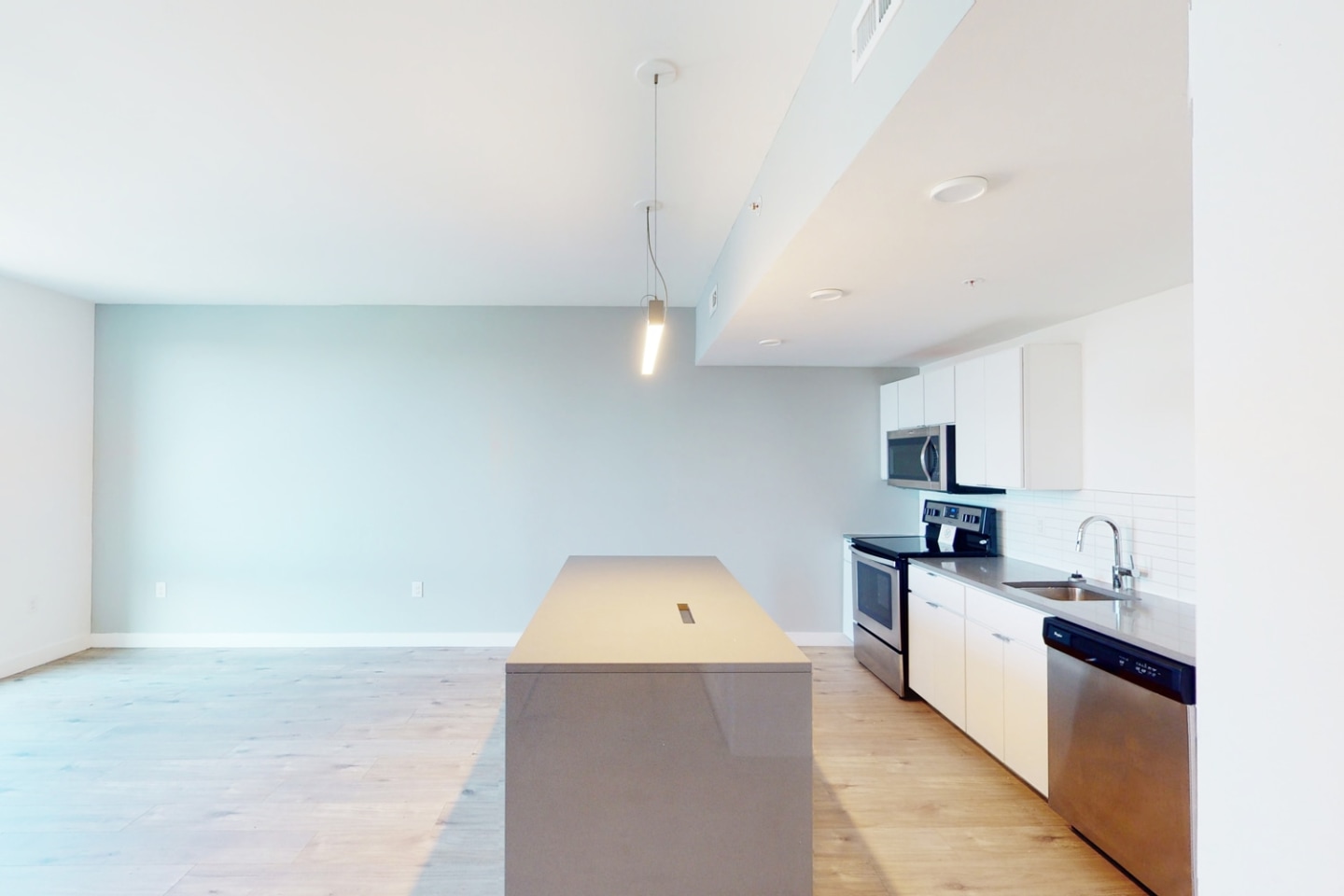 3435 Main Image 32