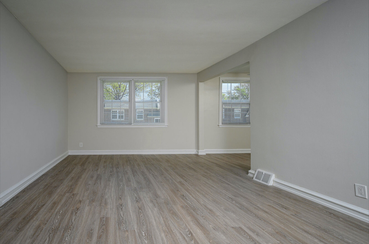 Canterbury Apartments Image 9