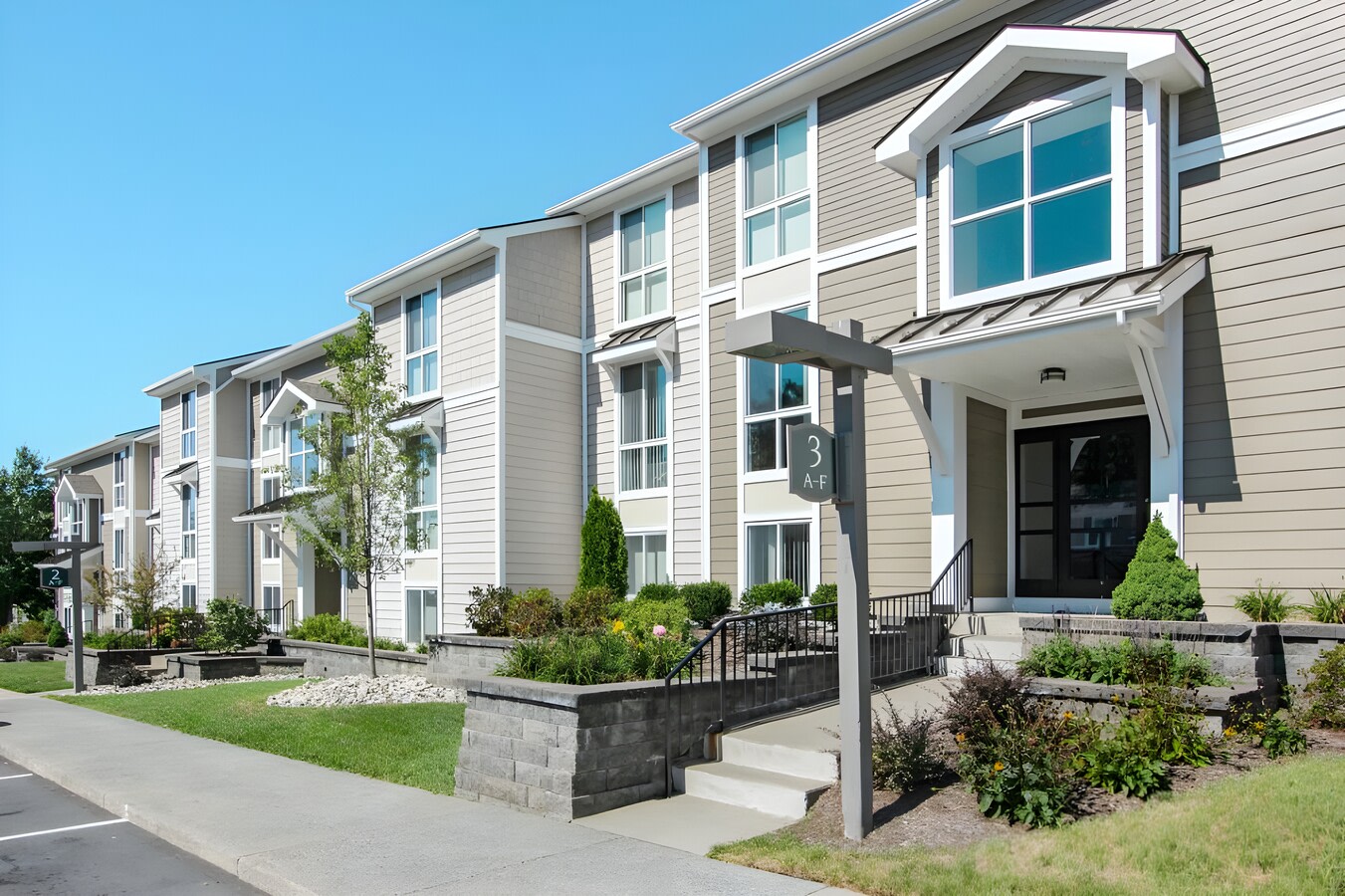 Regency Park Apartments Image 1