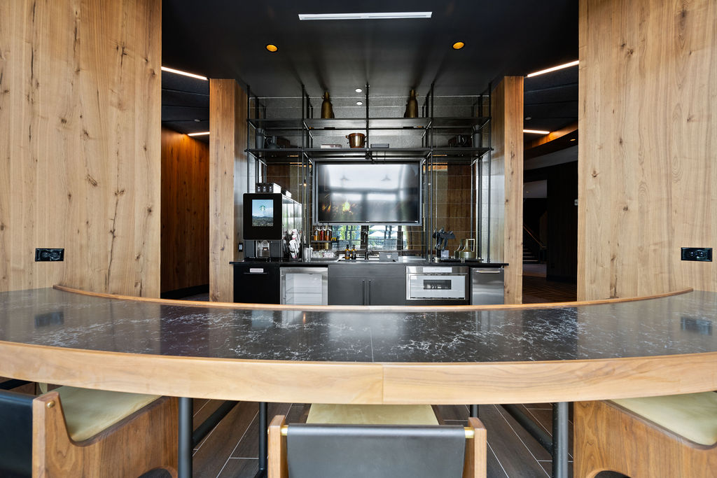 Madison West Elm Image 3